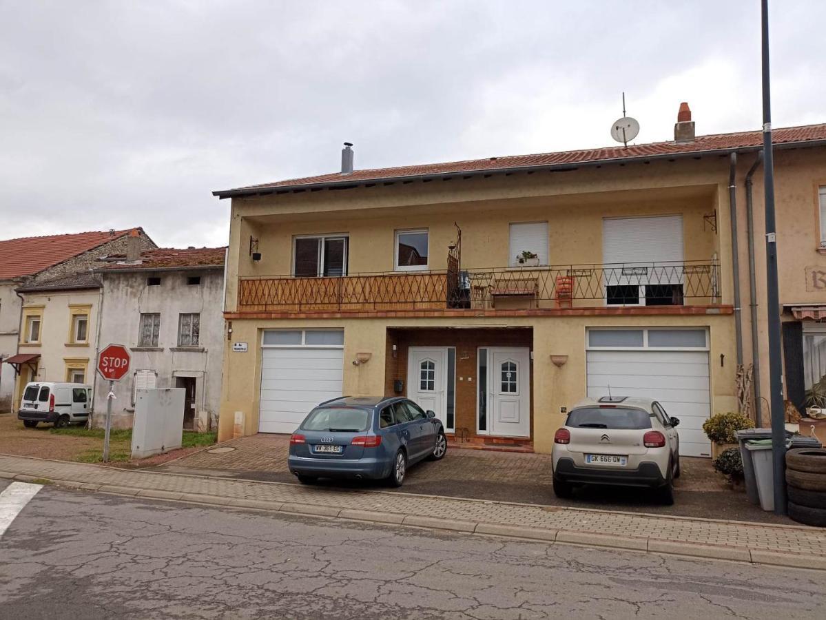 Appartement Gauche Avec Balcon Hargarten-aux-Mines Exterior photo